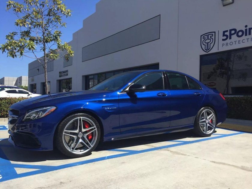 Мерседес бриллиант Блау