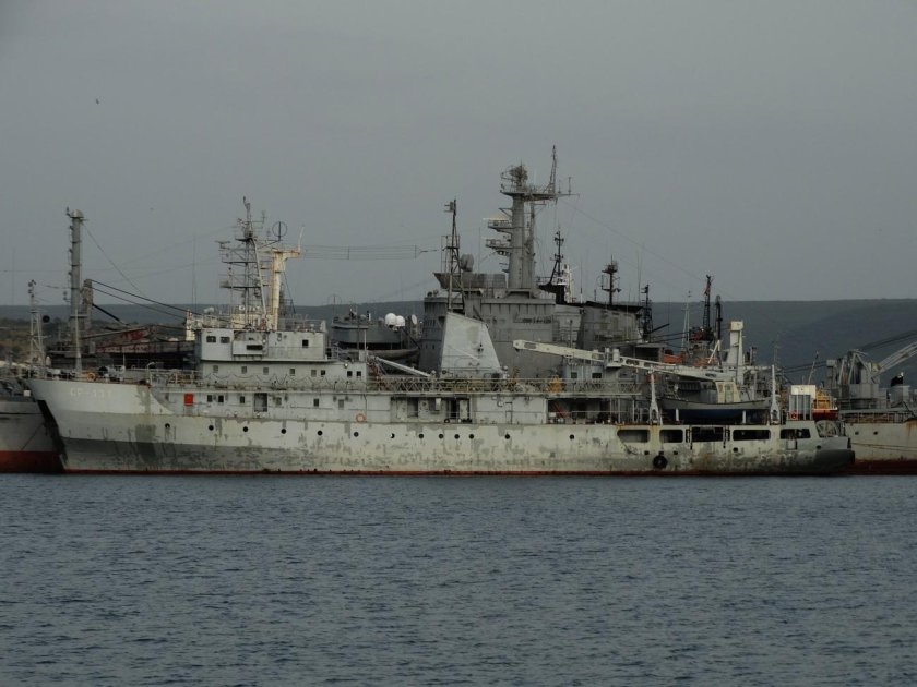 Судно размагничивания проекта 130