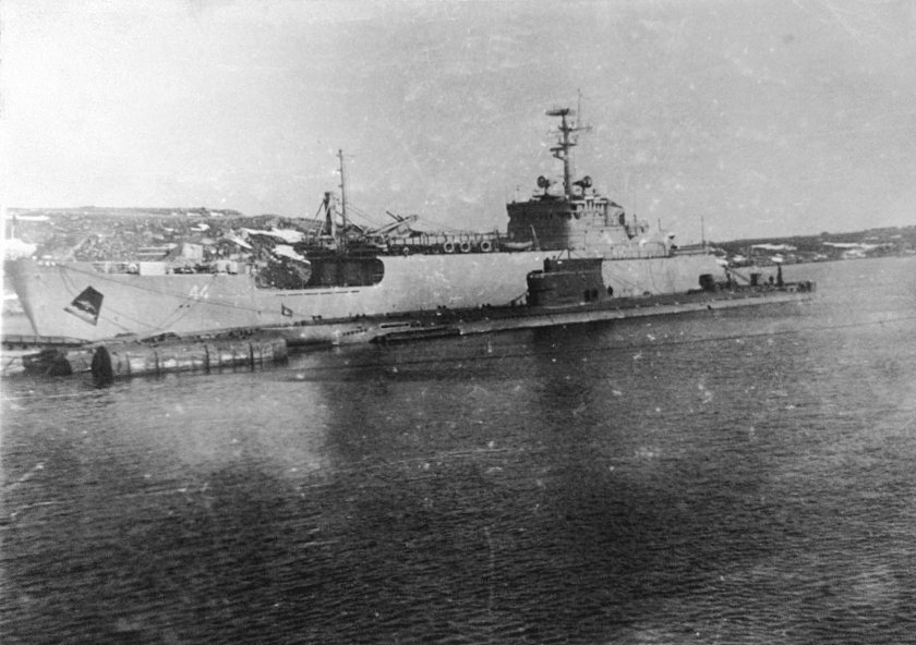 Плавбаза ПРТБ 13