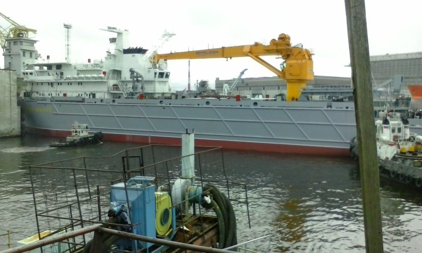 Академик Макеев судно