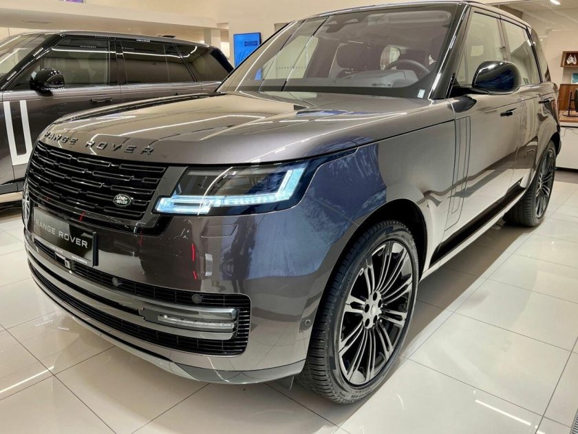 Рендж Ровер 2022