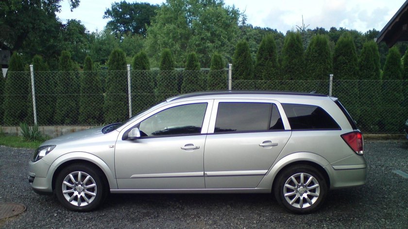 Опель Астра h 2010 универсал