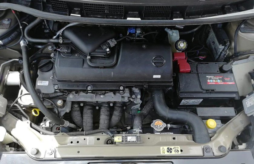 Ниссан ноут 1.4 подкапотка