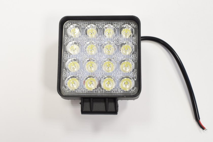 Фара led 12-24v 48w 16 led