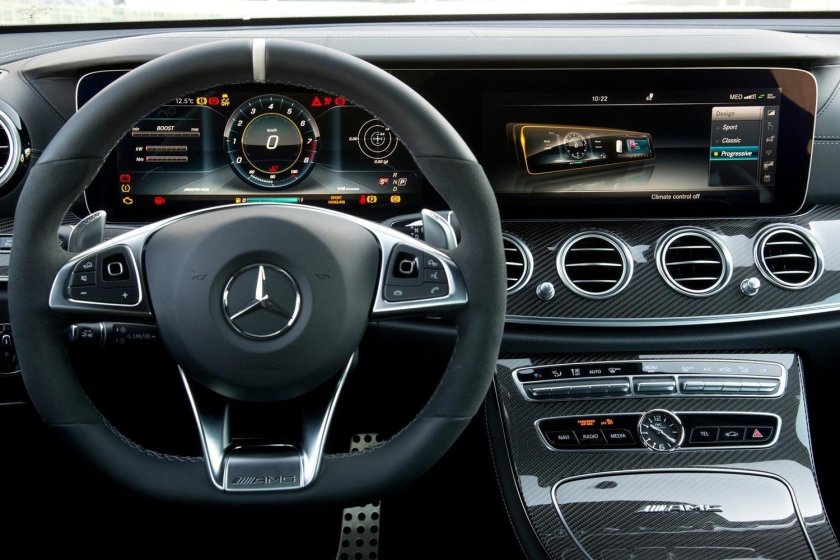 Mercedes Benz e63s 2020 салон