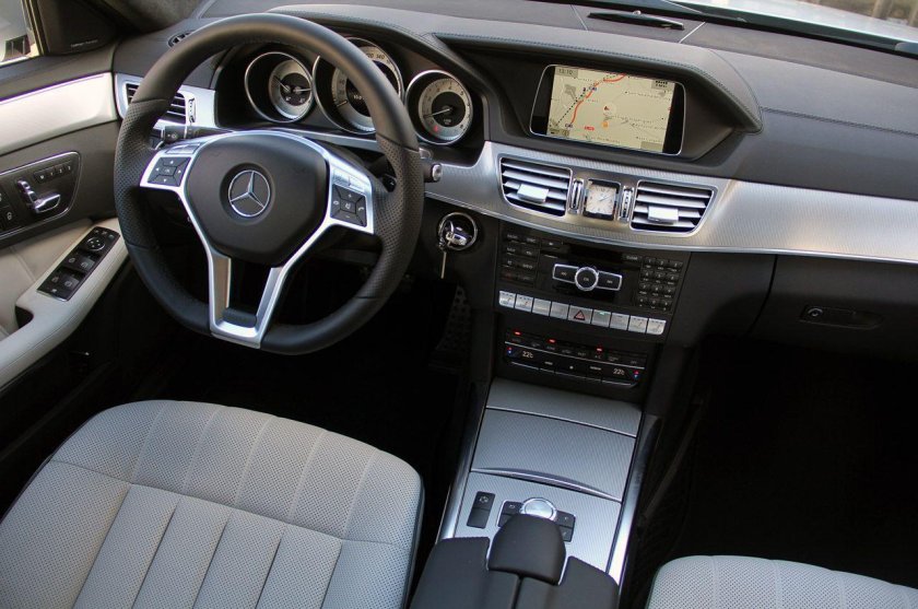 Mercedes Benz e class 2014 салон
