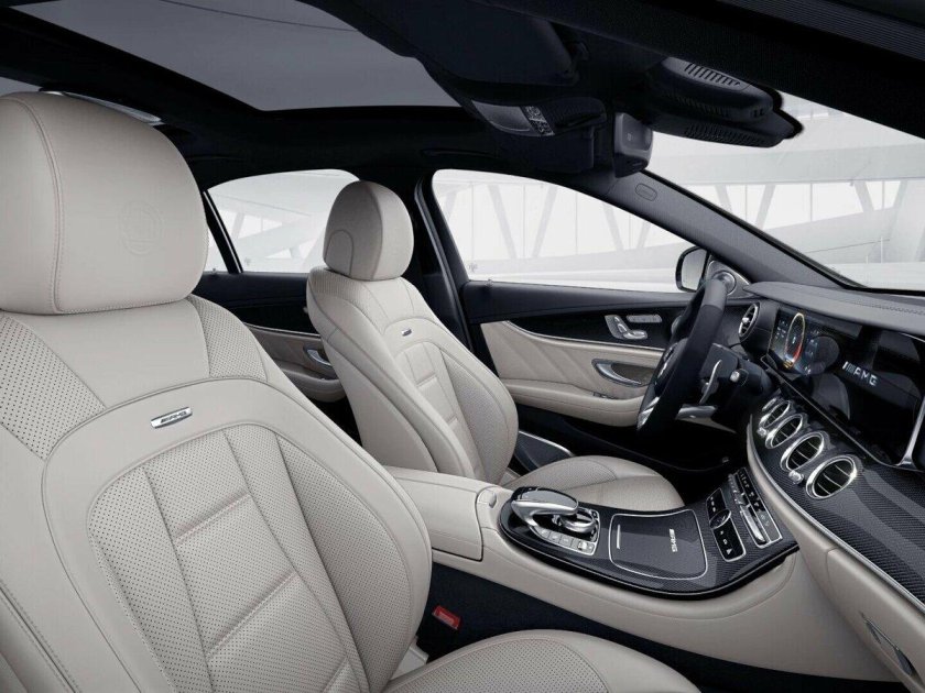 E63s AMG салон белый