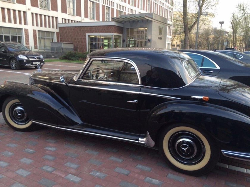 Мерседес 1952 года выпуска