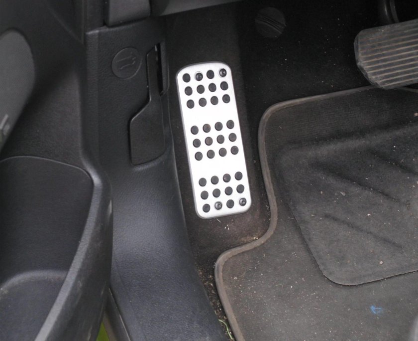 Подножка для левой ноги Паджеро 4