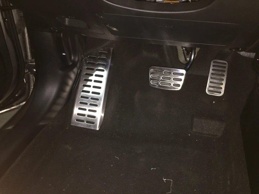 Пластик под ногу Киа СИД 2