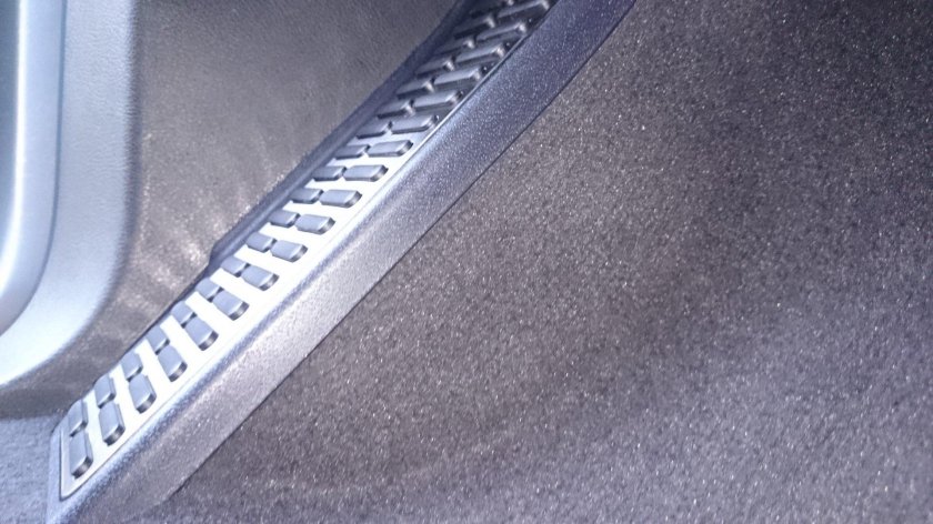 Накладка под левую ногу Туарег НФ