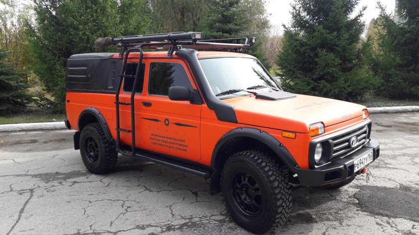 Лада Нива пикап (Lada 2329)