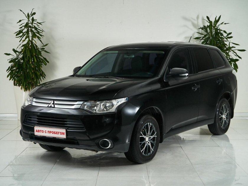 Мицубиси Аутлендер 2014 черный