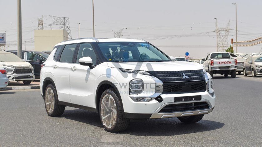 Мицубиси Аутлендер 2023