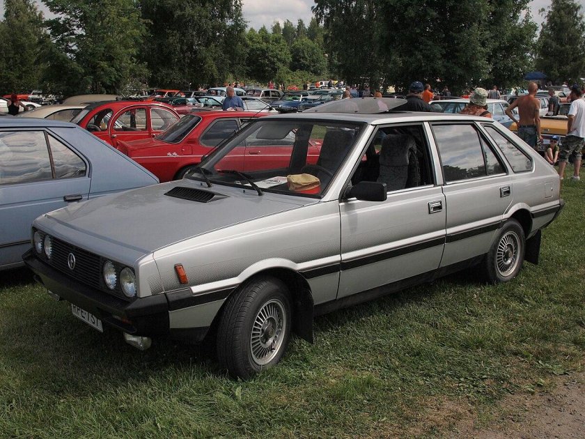 FSO Polonez Front