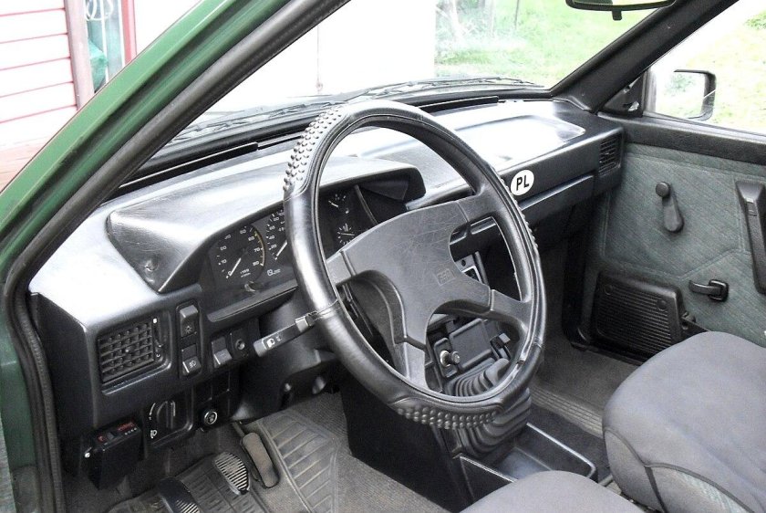 FSO Polonez салон