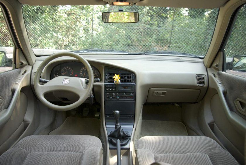 Peugeot 405 салон