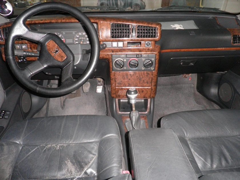 Peugeot 405 салон