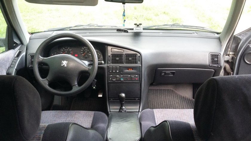 Пежо 405 универсал салон