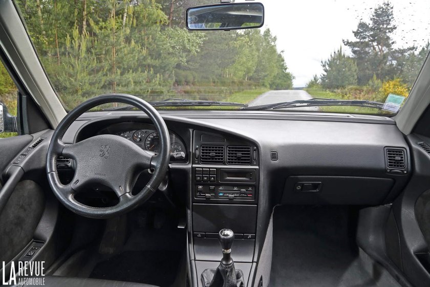 Peugeot 405 универсал салон