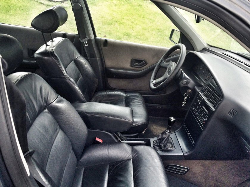 Peugeot 405 Interior