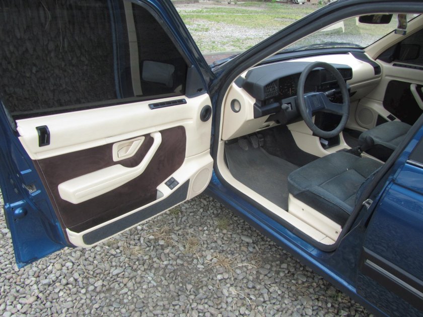 Peugeot 405 салон