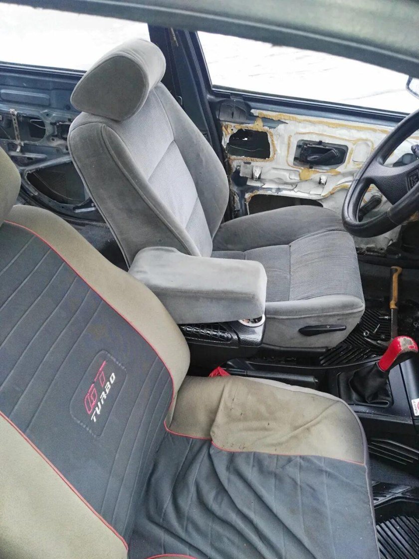 Сиденья Peugeot 605