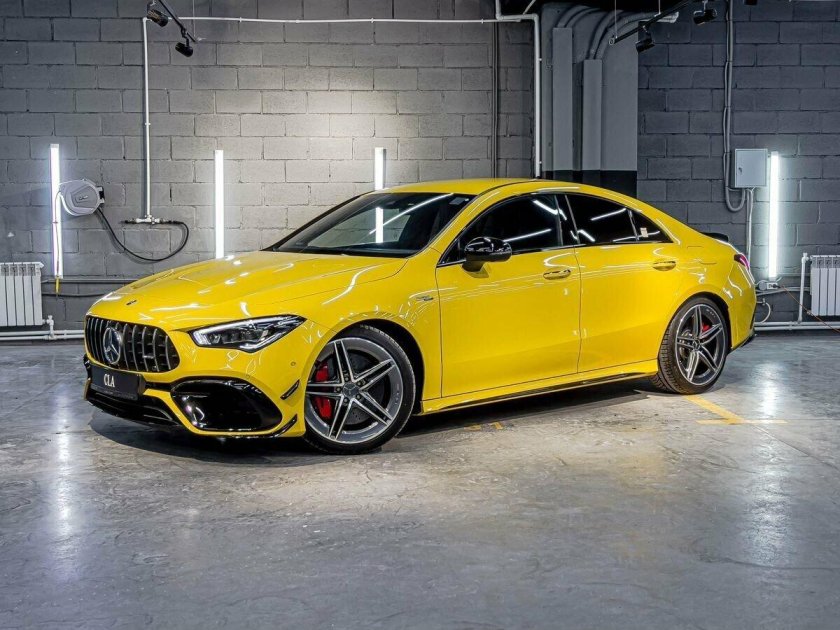 Mercedes CLA 200 2020 жёлтый