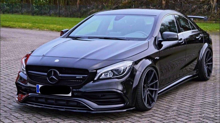 Мерседес-Бенц CLA 45 AMG