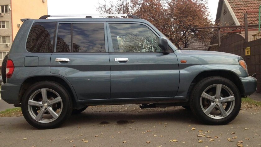 Mitsubishi Pajero Pinin