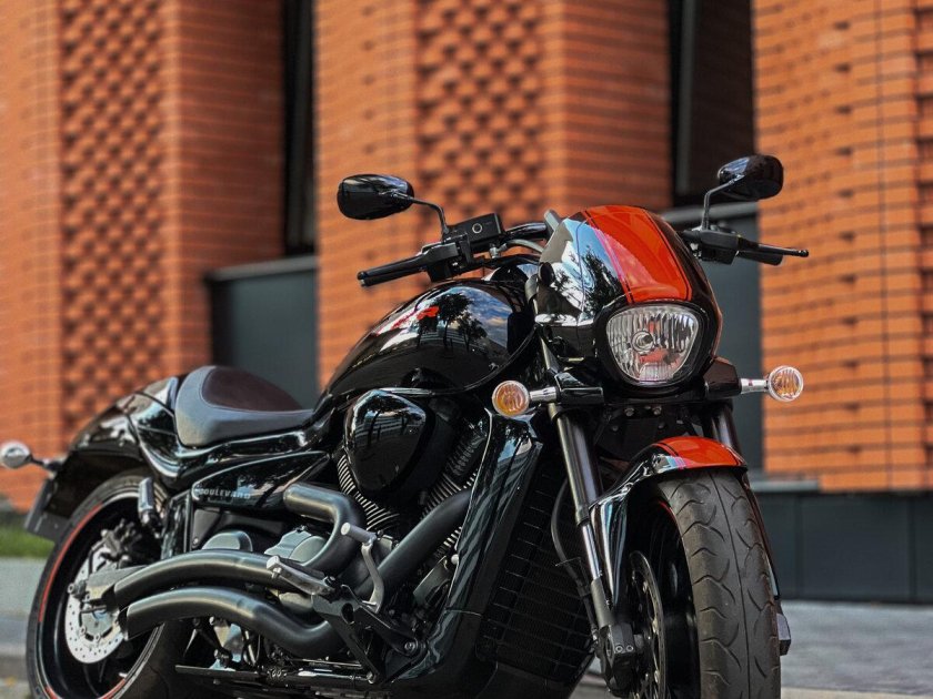 Suzuki Boulevard m109r