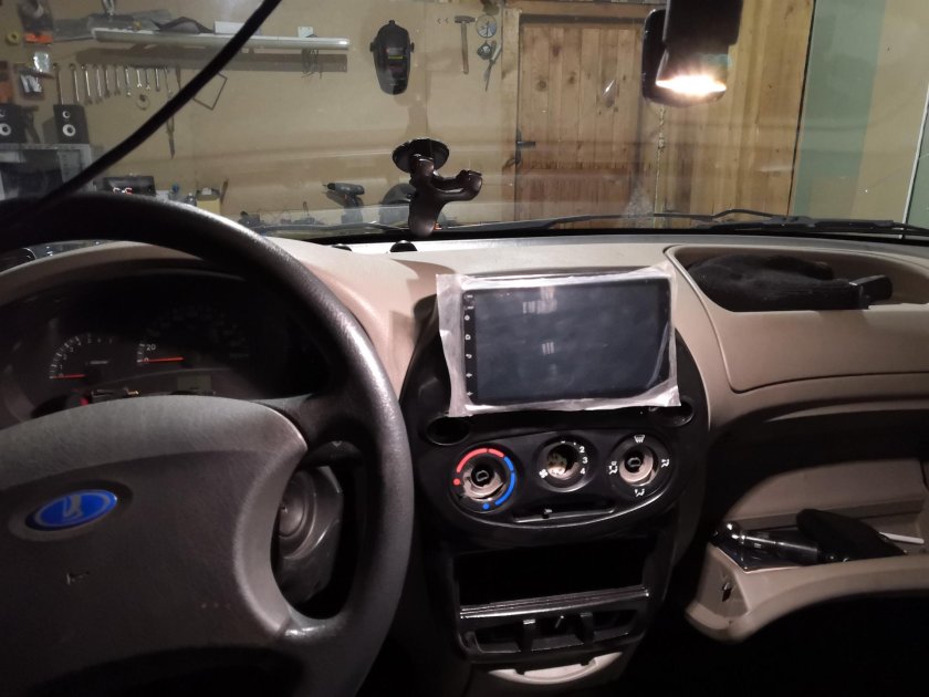 Лада Калина универсал 1 2 Дин магнитола