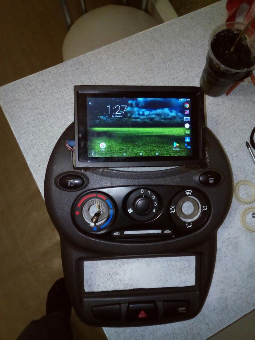 Планшет в консоль Калина 1