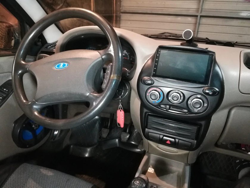 Калина 1 хэтчбек 2 Дин с навигатором