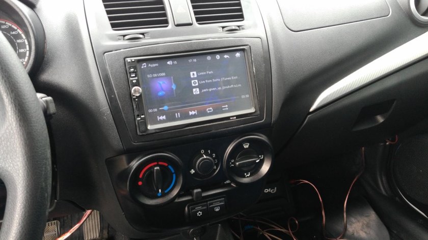 2 Дин магнитола на Лада Калина 2