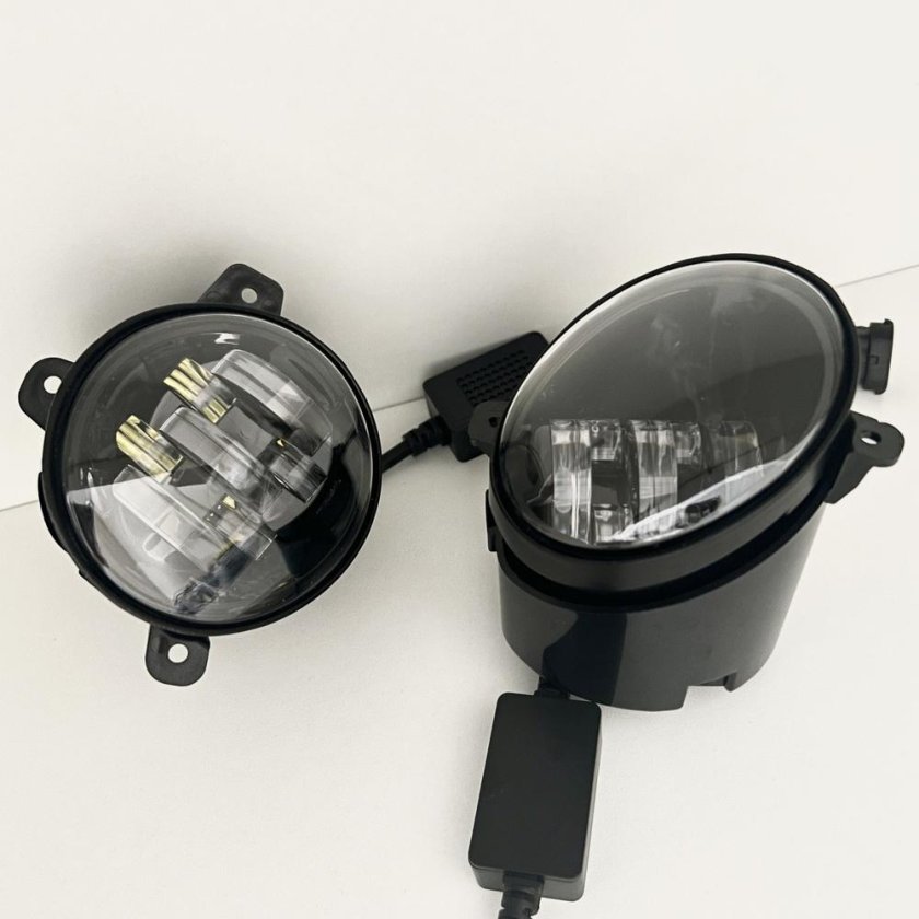 Линзовые противотуманки h11 Toyota