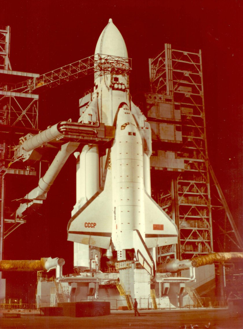 Буран 1988 космический корабль СССР