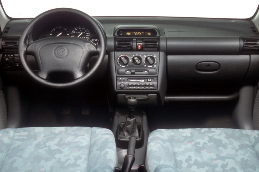 Opel Corsa b Рестайлинг