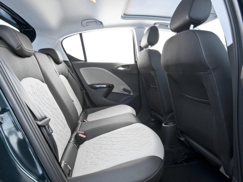 Opel Corsa салон