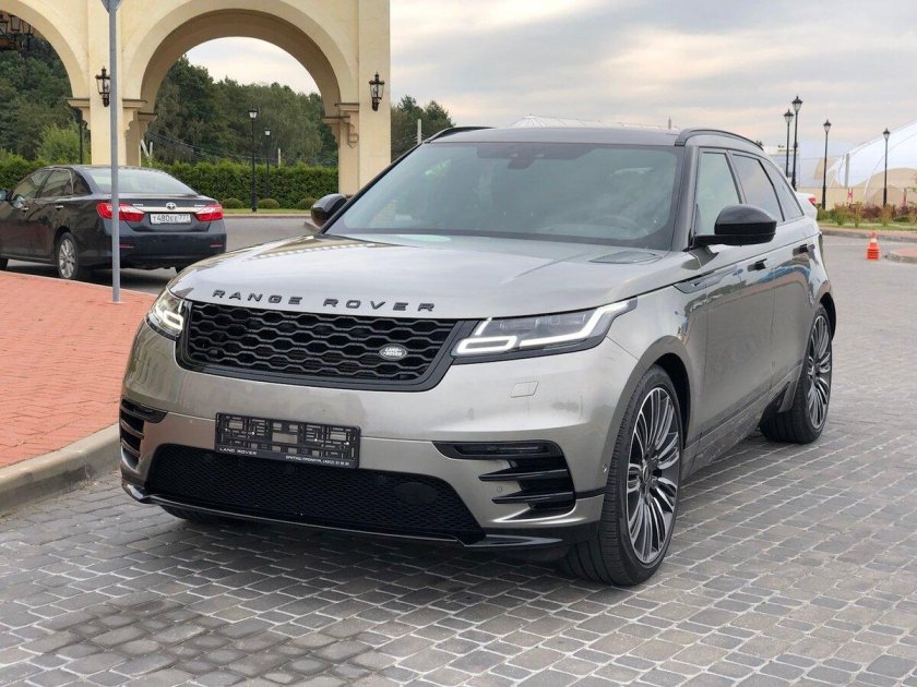 Ленд Ровер 2019