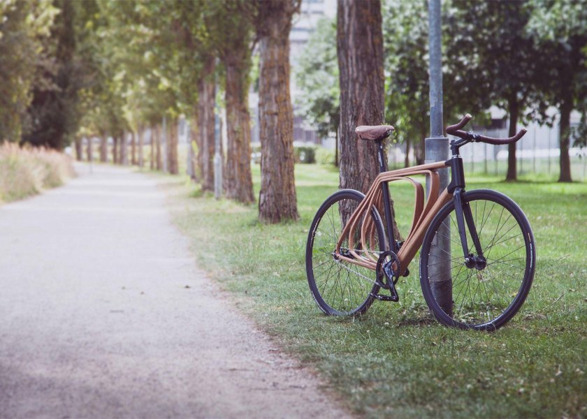 Коричневый велосипед
