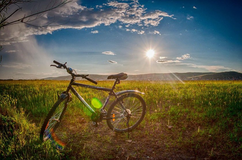 Велосипед на природе