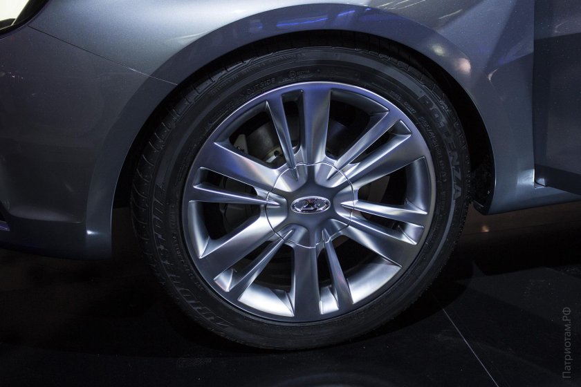 Лада Веста на колёсах r16