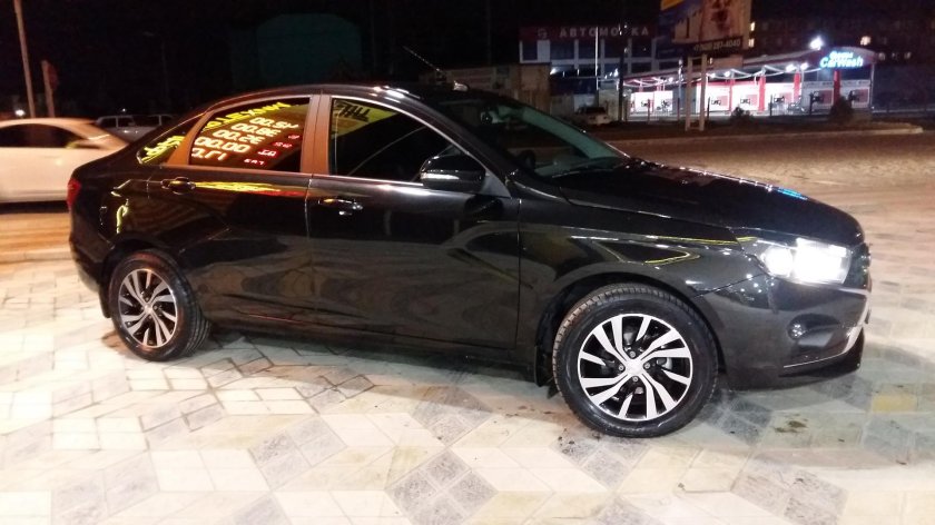 Литой диск Феникс r16 Веста