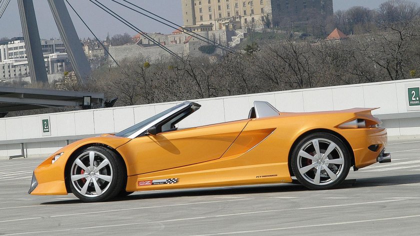 Автомобиль k1 Attack