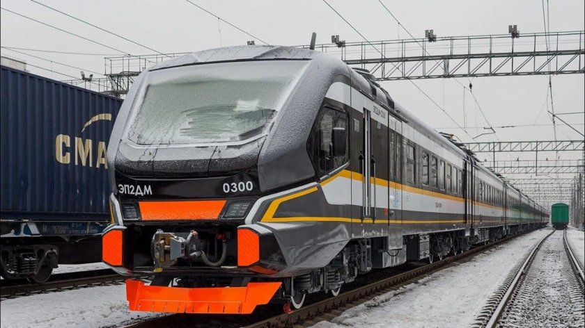 Новый электропоезд эп2дм-0300