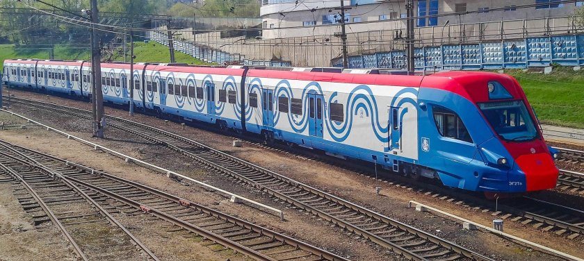 Иволга электропоезд
