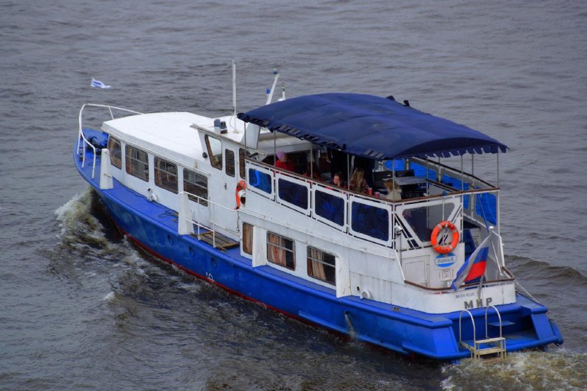 Буксир с баржей