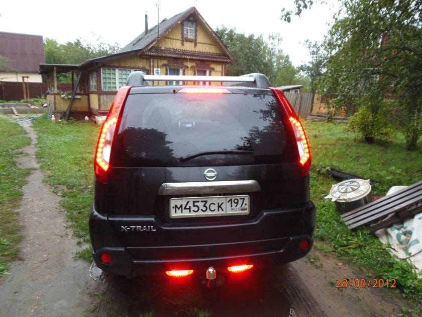 Ниссан т31 фонарь заднего хода