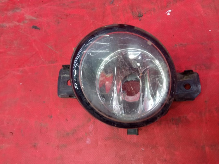 Туманки Ниссан Серена с25